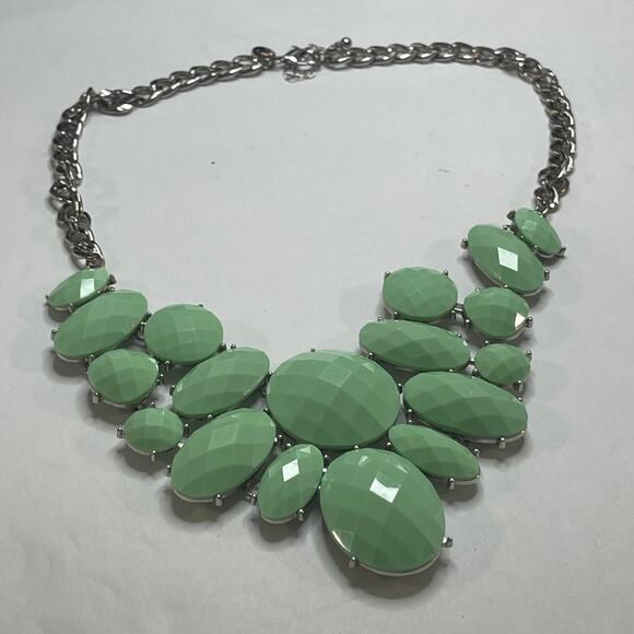 Statement Necklace mint Green Silver tone costume jewelry faceted faux stones - Picture 4 of 14